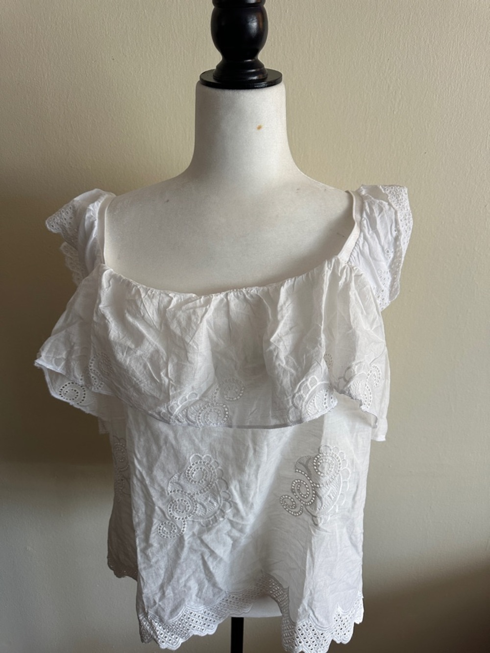 White Eyelet Ruffle Women’s Top - Picture 1 of 2